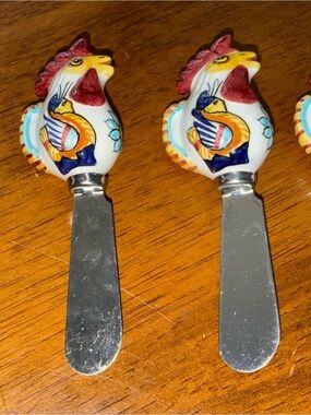Set of 3 Williams Sonoma Hand-Painted Rooster Ceramic Spreaders